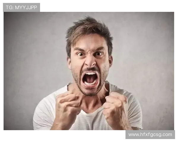 维尼修斯情绪失控引发启蒙教练关注期待他更成熟的表现